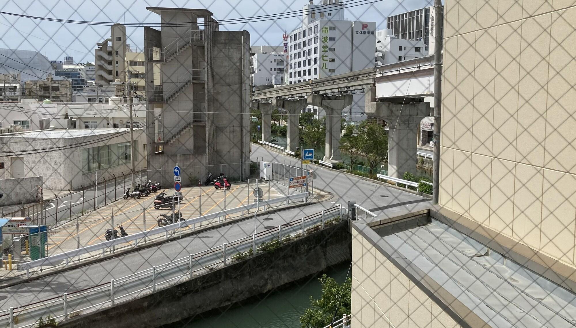 Toyoko Inn Okinawa Naha Kokusai-Dori Miebashi-Eki Экстерьер фото