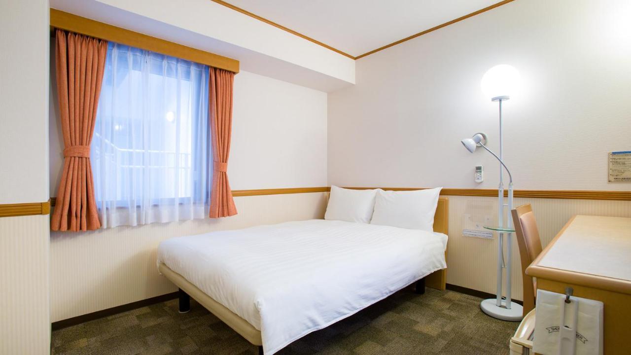 Toyoko Inn Okinawa Naha Kokusai-Dori Miebashi-Eki Экстерьер фото