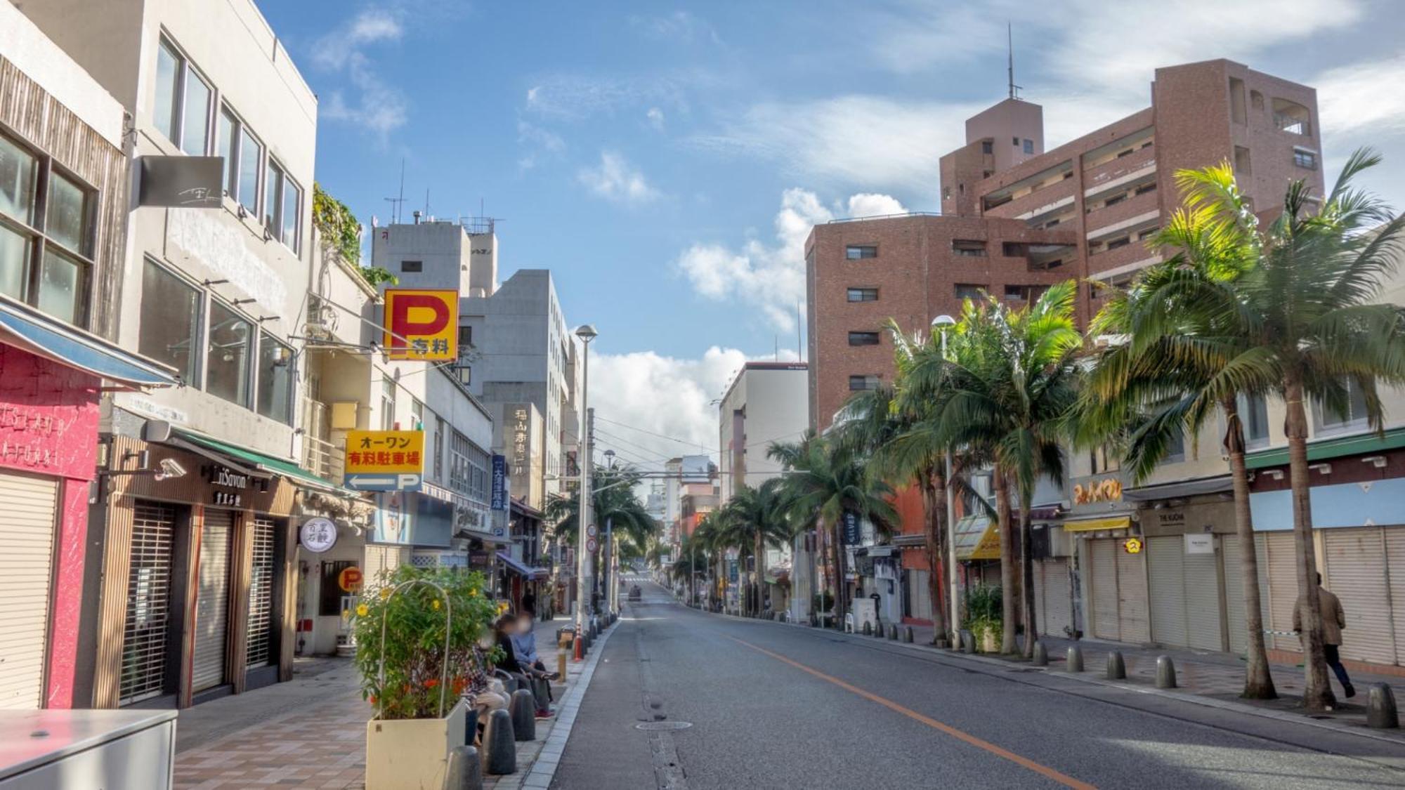 Toyoko Inn Okinawa Naha Kokusai-Dori Miebashi-Eki Экстерьер фото