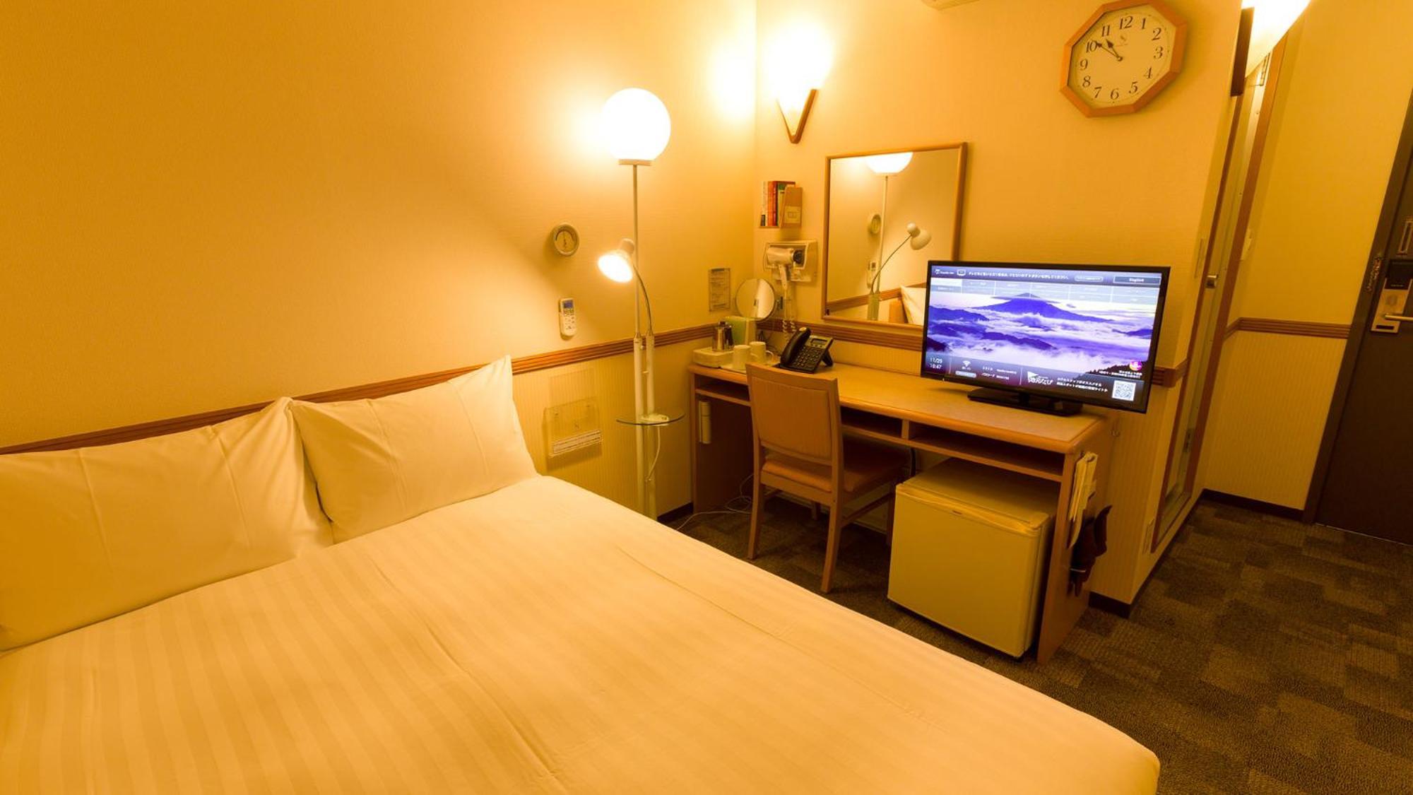 Toyoko Inn Okinawa Naha Kokusai-Dori Miebashi-Eki Номер фото