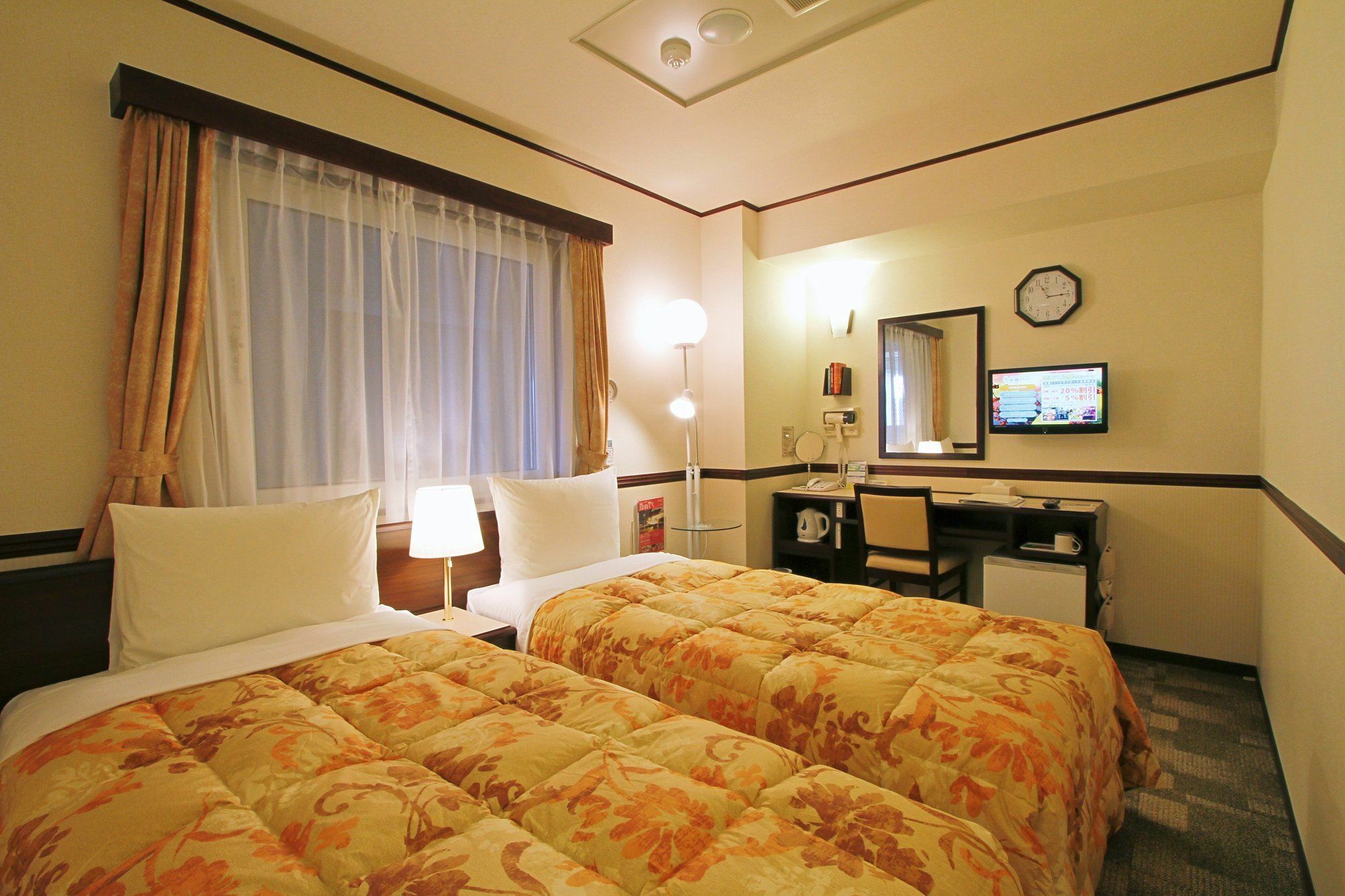 Toyoko Inn Okinawa Naha Kokusai-Dori Miebashi-Eki Экстерьер фото